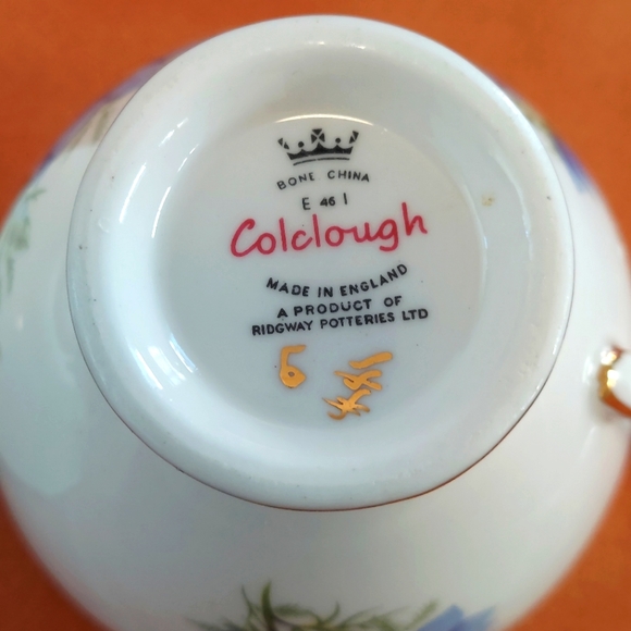 Colclough England Tea Cup & Saucer - Picture 9 of 11